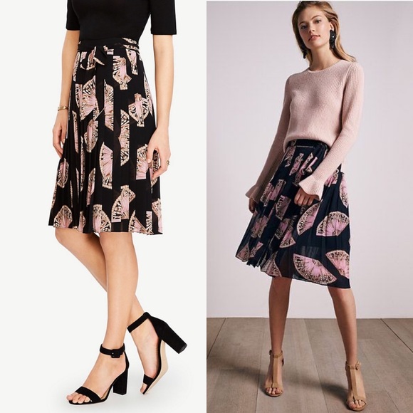 Ann Taylor Dresses & Skirts - Ann Taylor Fan Floral Side Tie Pleated Skirt